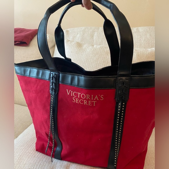 Victoria's Secret Handbags - Victorias Secret VS Large Tote Bag, EUC Red & Black- Studded
Tassels